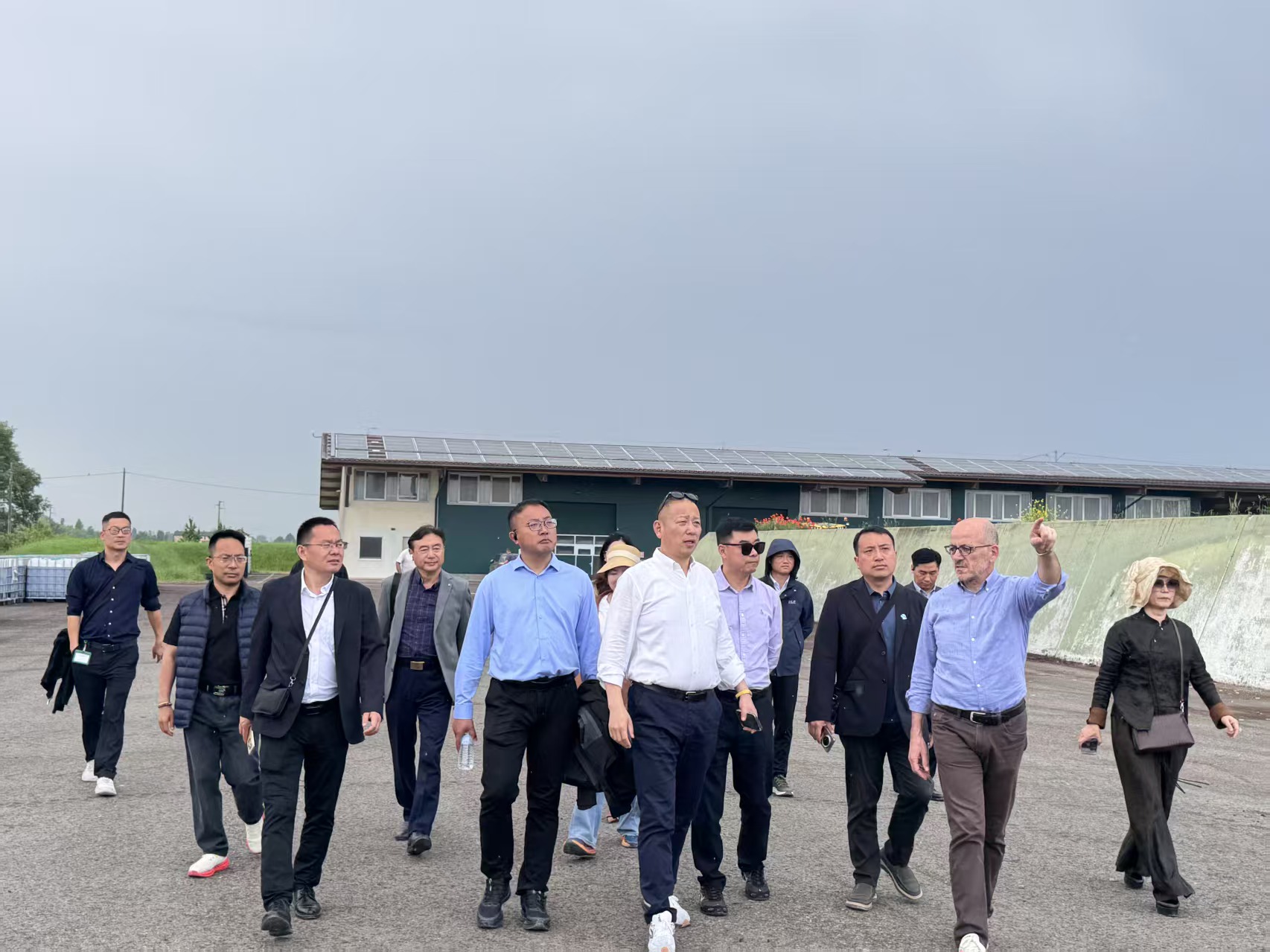 Yosun Environmental se une al viaje de estudios europeo de la Asociaci&oacute;n de la Industria de Protecci&oacute;n Ambiental de Suzhou: visita a la sede de CRI-MAN en Italia