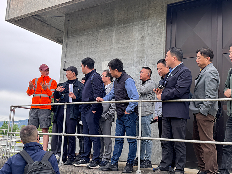 Visita a una antigua planta de tratamiento de aguas residuales